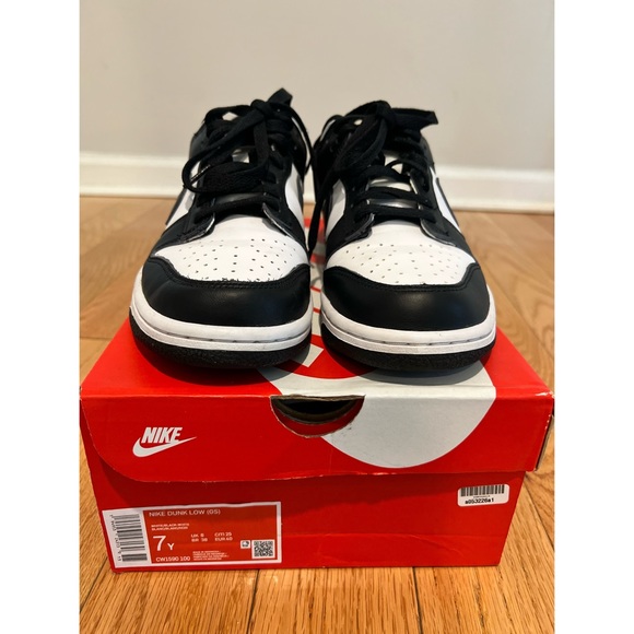Panda Dunk Low Sz 7 NIKE - Picture 4 of 6